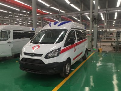 福特V362中軸中頂轉(zhuǎn)運型救護(hù)車