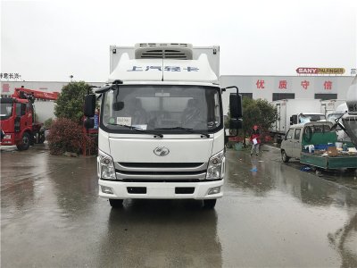 國(guó)六 上汽躍進(jìn)C500自動(dòng)擋4.2米冷藏車